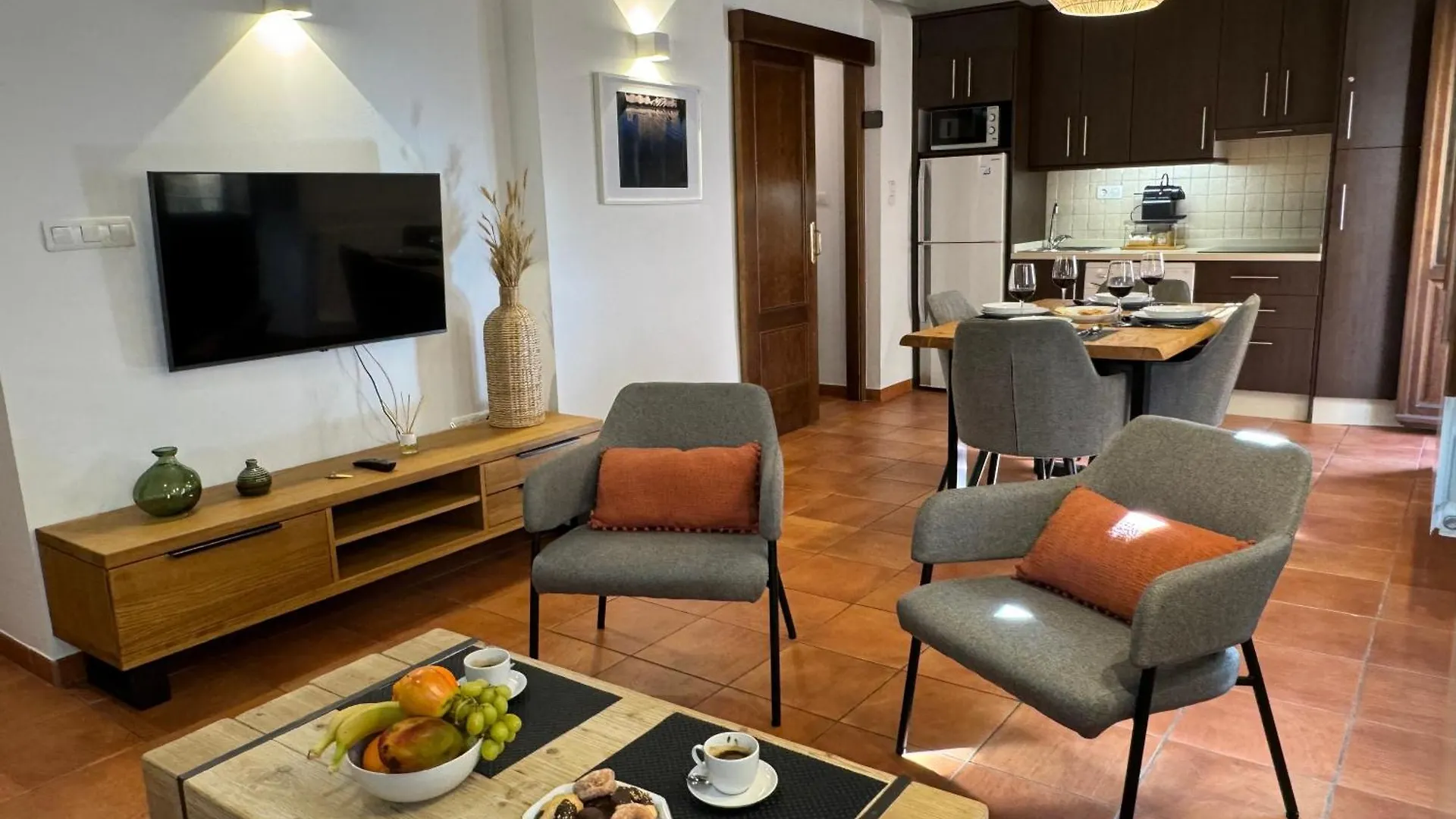 G5 Realejo Apartment ile iletişim